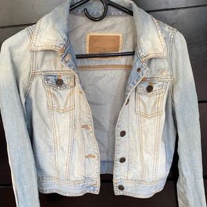 Hollister Jean Jacket Size Medium